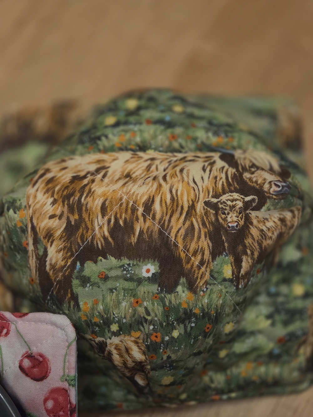Cozy Bowl ..Pumpkin Patch Quilted Fabric Bowl - Orange, Teal, White - Picture 3 of 4